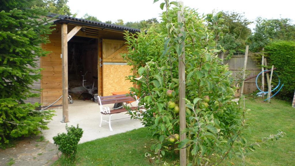 Апартаменты Hopewell Self-Catering Грейвсенд Экстерьер фото